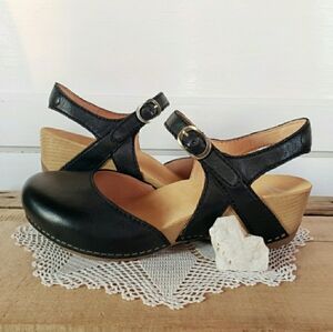 Black Dansko Tiffani Strappy Clog Sandal MaryJane Burnished Straps Buckles 39